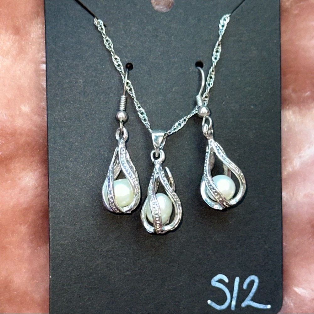 High-quality fashion jewelry